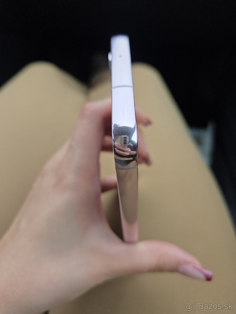 Samsung galaxy S23 - 5