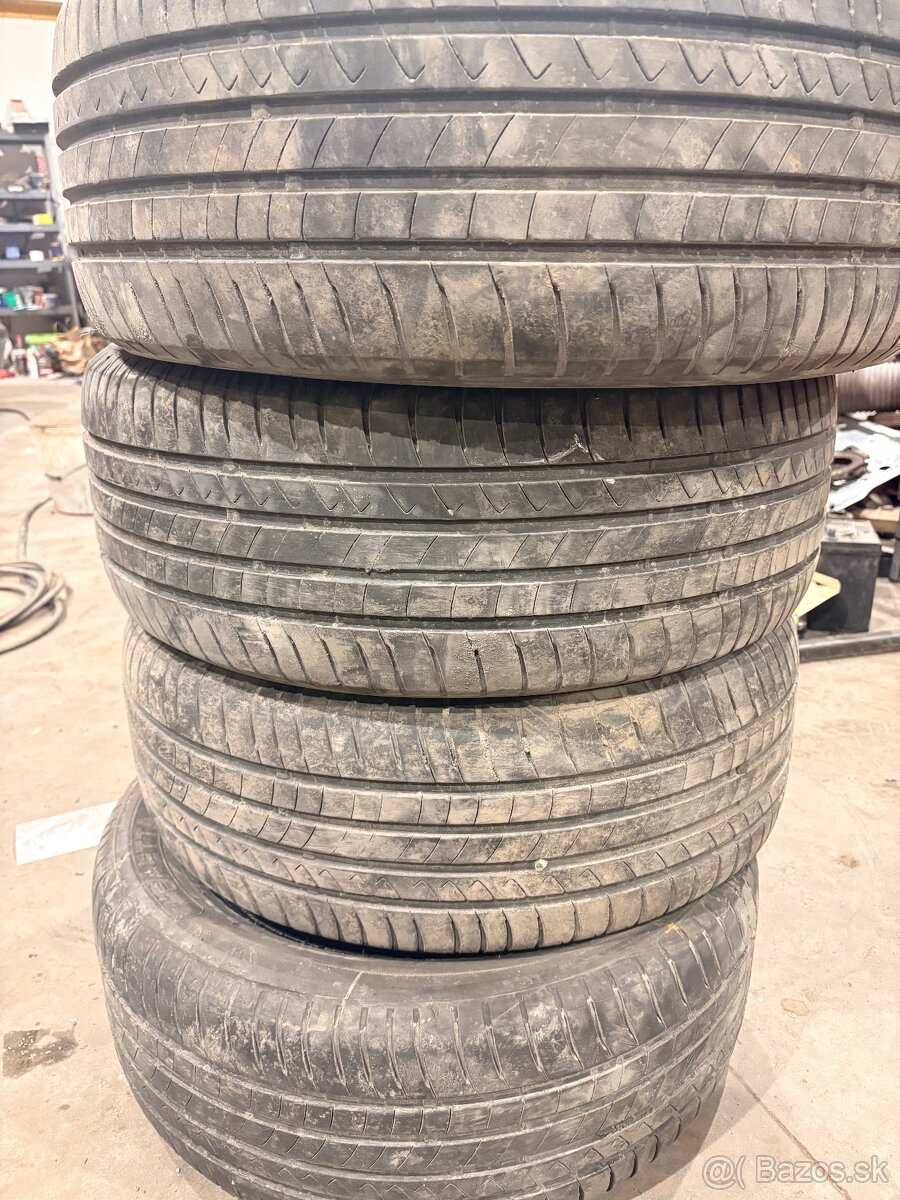 Letné pneumatiky 235/55 R17 - 5