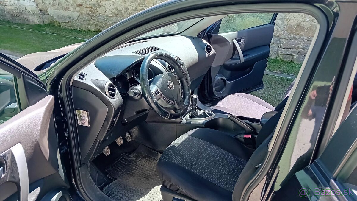 Nissan qashqai 1.5 - 5