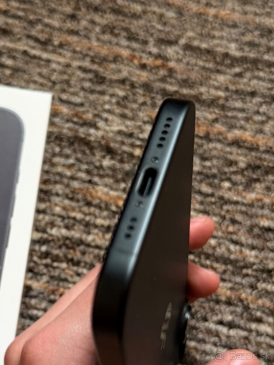 Iphone 16 čierny - 5