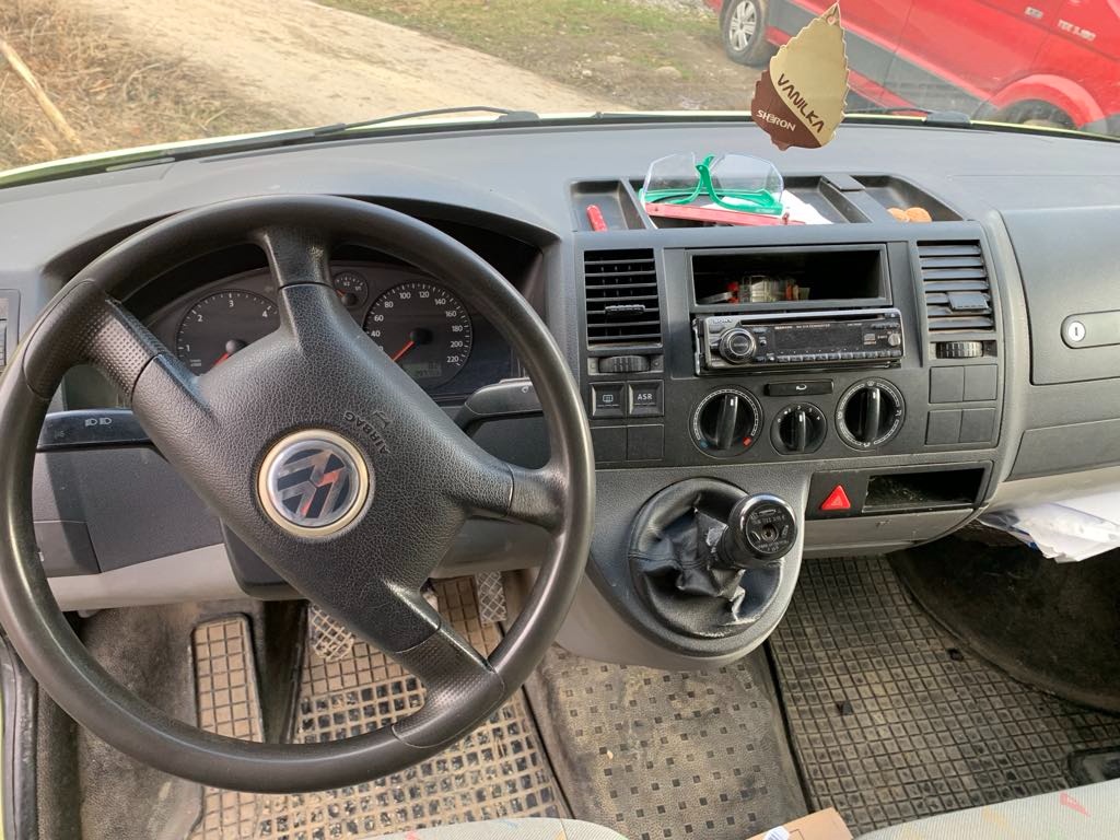 Volkswagen T5 Transporter 1.9 TDI - 5