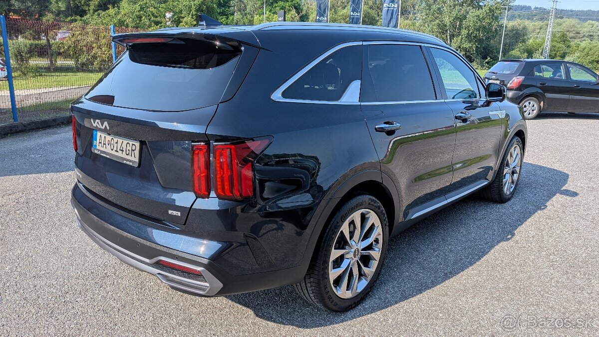 KIA SORENTO 2,2 CRDI AWD PLATINUM 7S 4x4 - 5