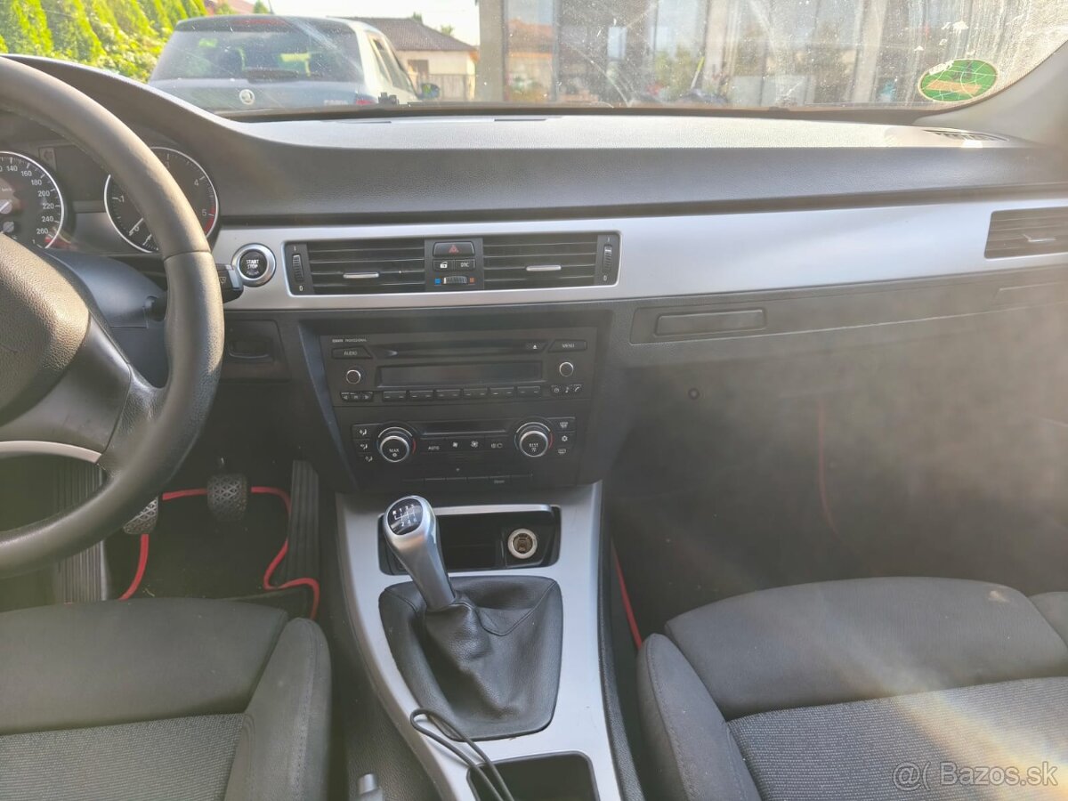 Predám BMW 318D e91 - 5