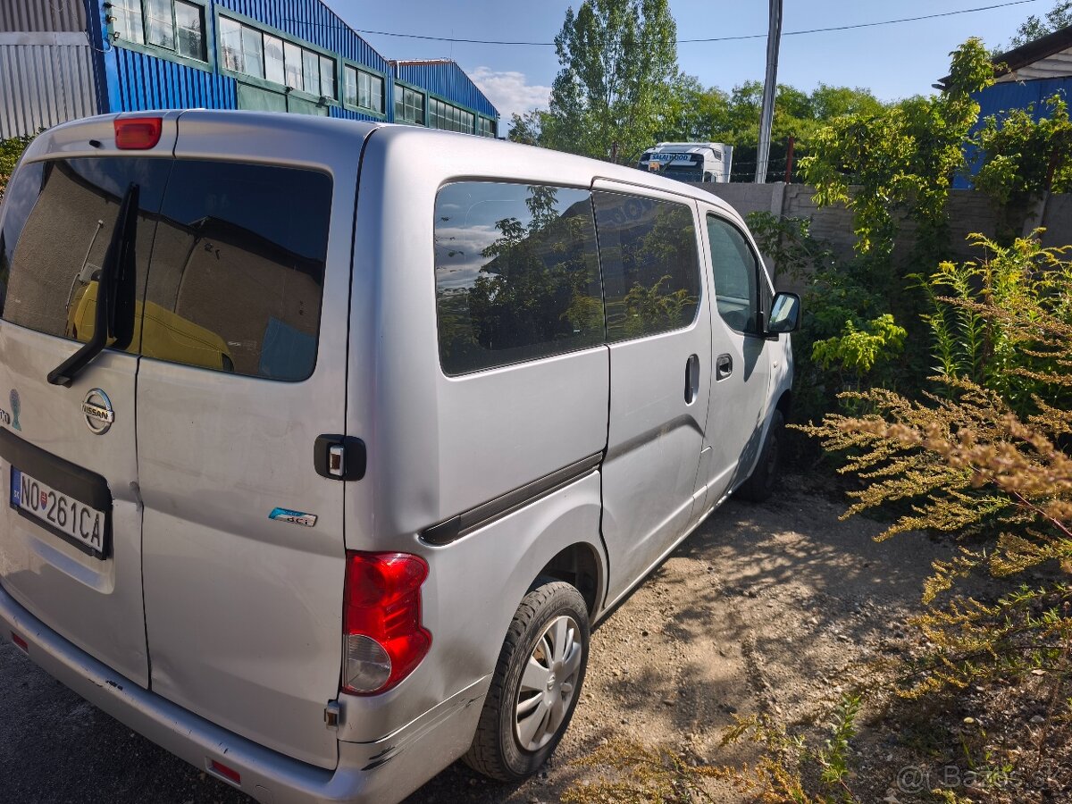 Predám Nissan NV200 (2012, 5-miestny) - 5