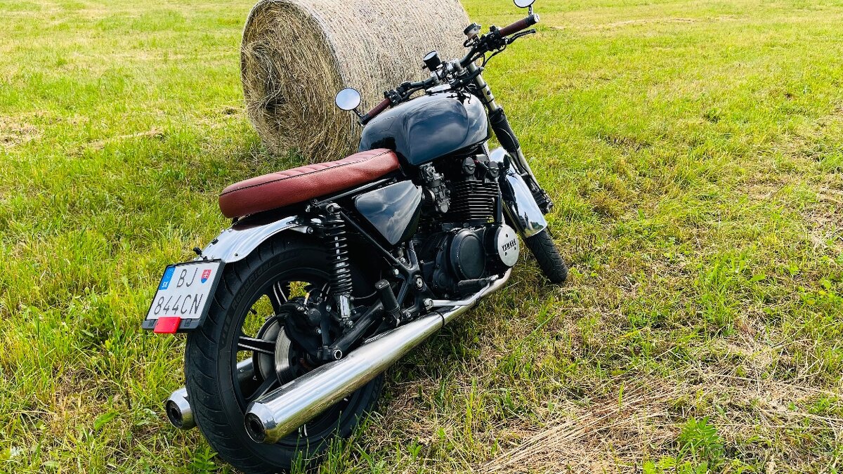 Yamaha XS750 - 5