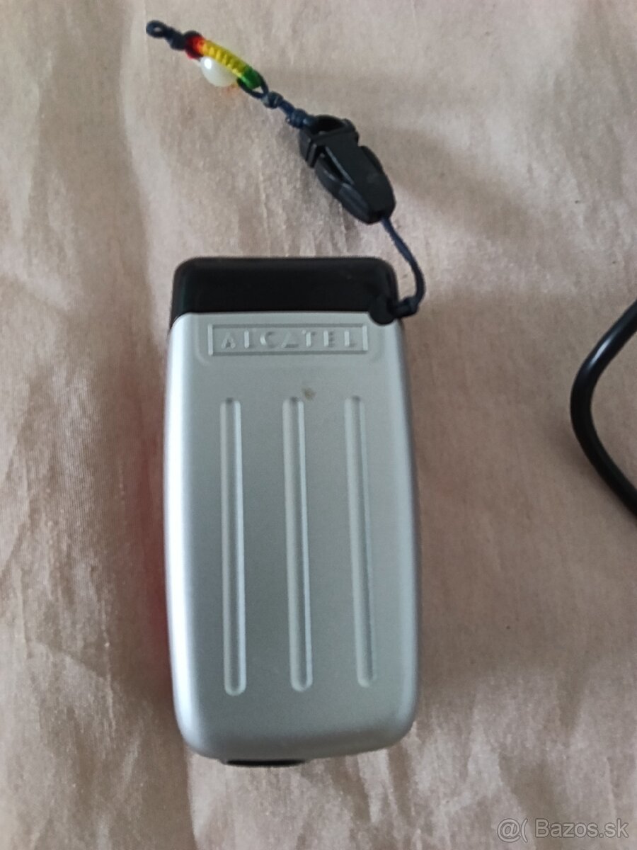 STARY ALCATEL S KRABICOU A NABIJACKOU - 5