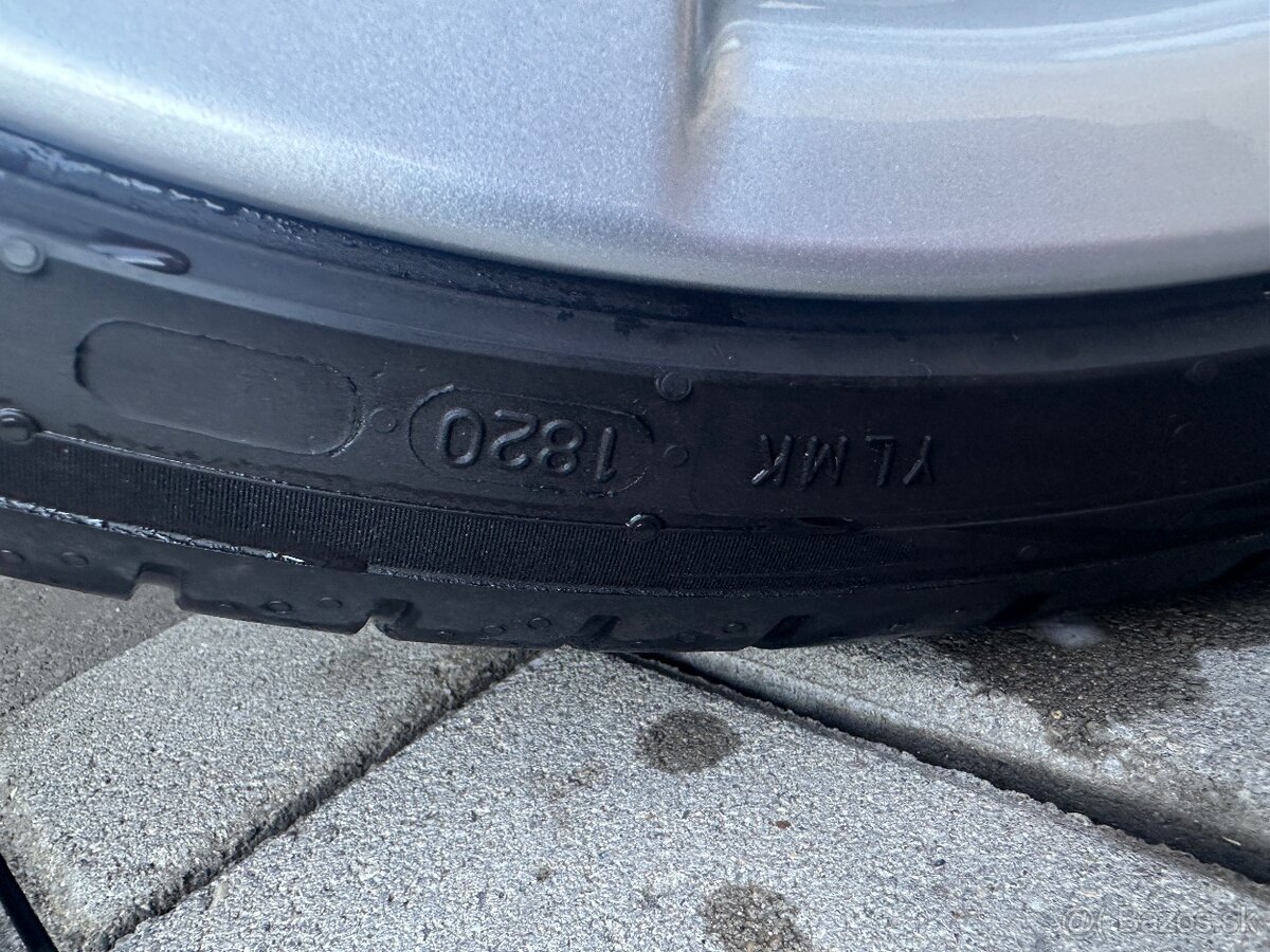 R19 235/35 nokian - 5
