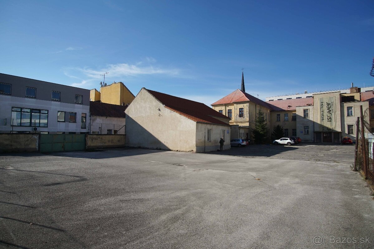 Na predaj jedinečný pozemok priamo v centre, Nové Zámky, 534 - 5