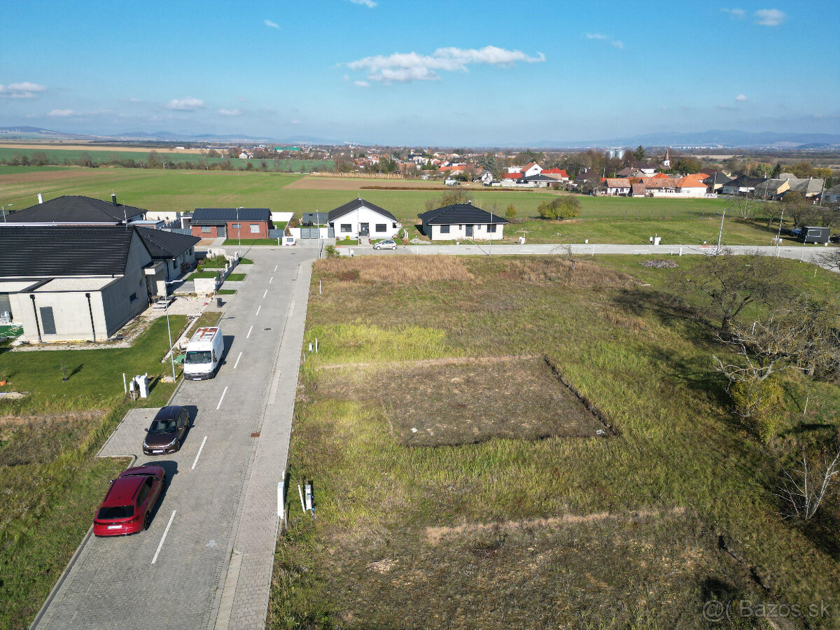 Veľké kostoľany - Vysielač - Najväčší pozemok v lokalite - 5