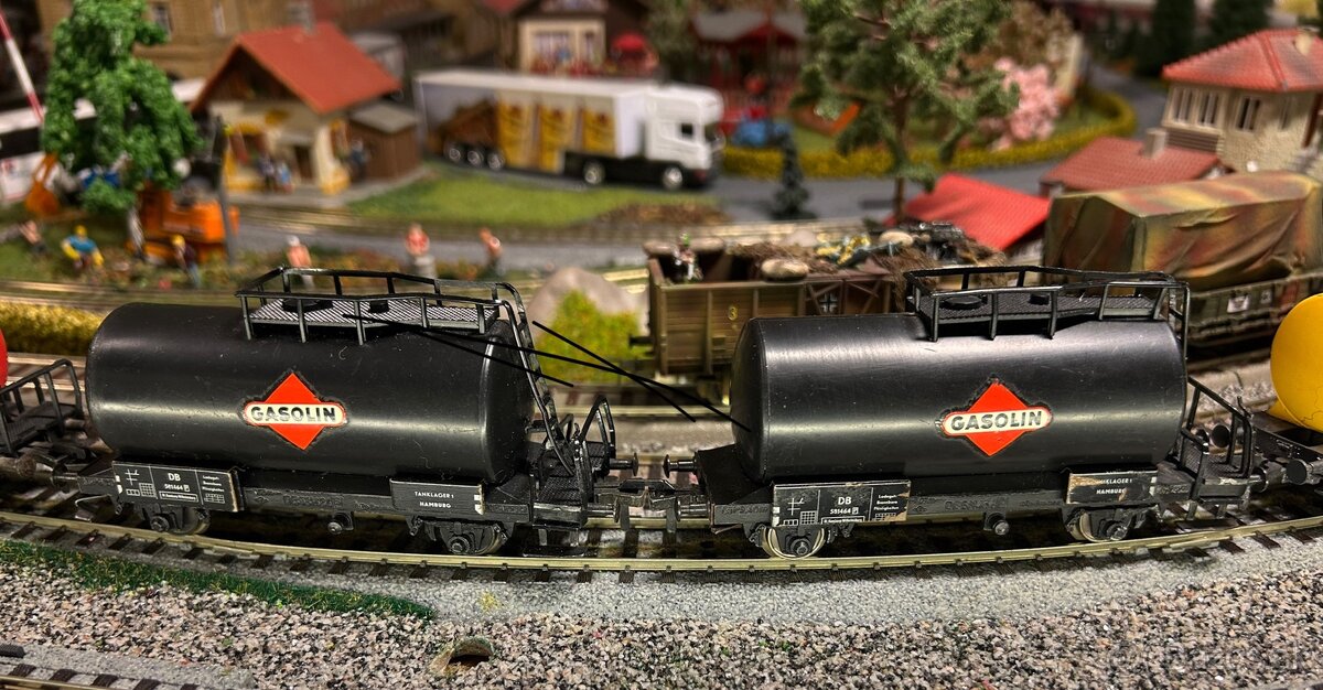 železnica H0 - už rarita - vagóny Fleischman, staré, kovové - 5