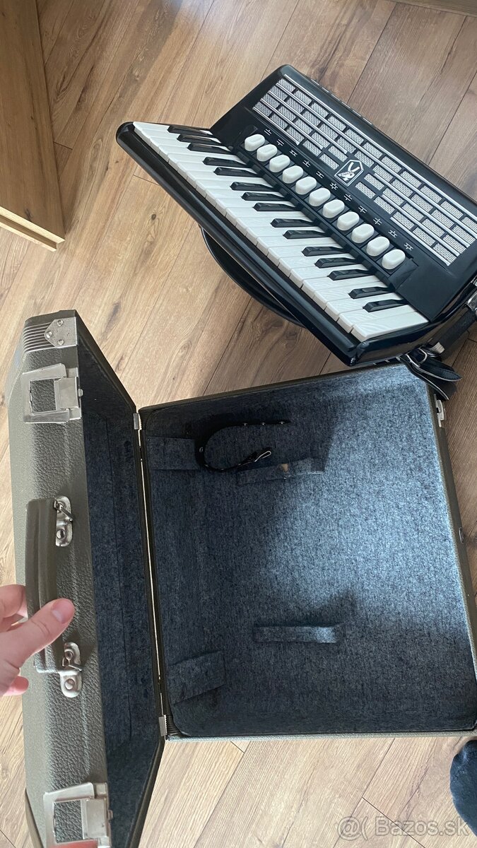 Akordeon Hohner 96 bas - 5