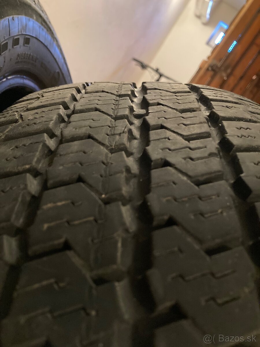 Continental VancoFourSeason 2 205/65 R16 C - 5