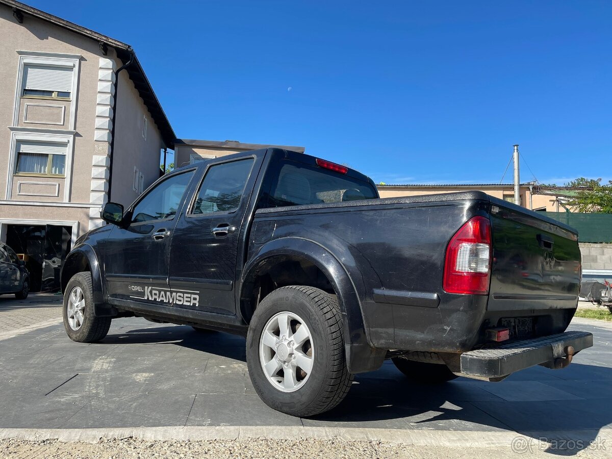 ISUZU D-MAX 3.0 TD 4X4 MANUÁL - 5