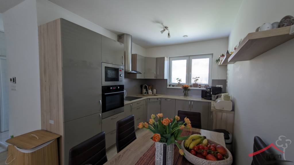 4-izbový dom na predaj, Trávnica, pozemok 568 m2 - 5