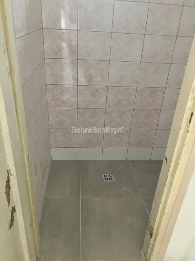 Rodinný dom vo Fiľakove na predaj - pomôžeme Vám vybaviť - 5