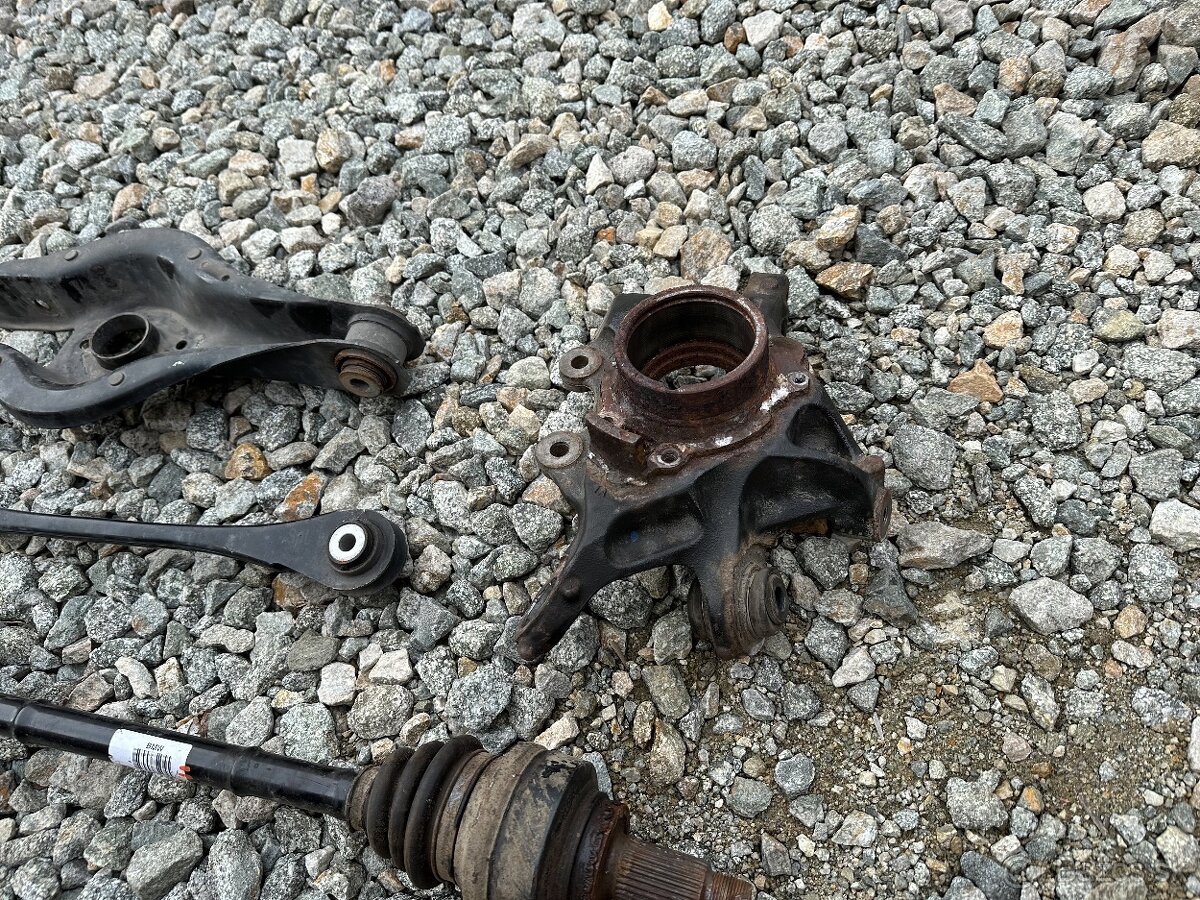 BMW F30/F31/F34 diely zadná náprava - 5