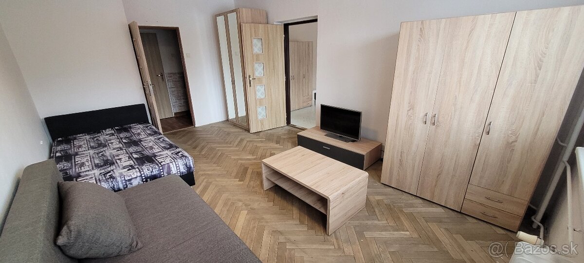 Predaj 2izb. bytu s loggiou ,blízo centra TO - 5