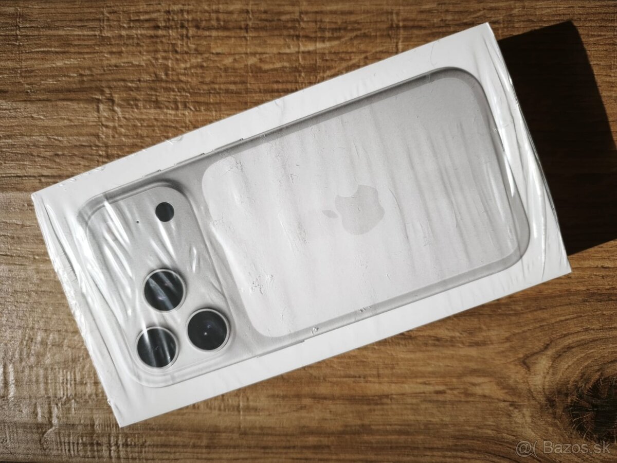 Predám Apple iPhone 17 Pro 256GB Silver - 5