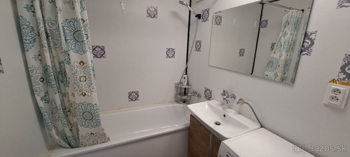 Slnečný dvojizbový byt na Západe na prenájom - 5