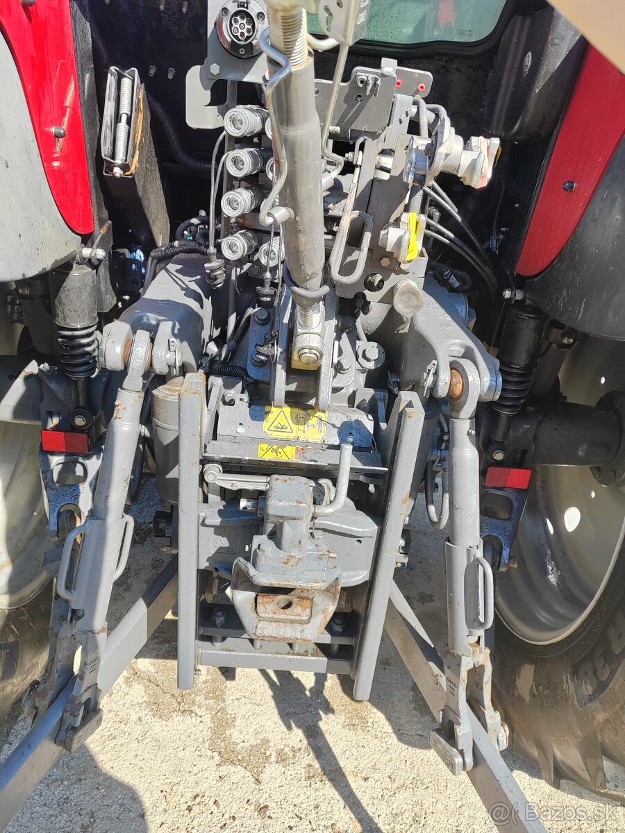 Massey ferguson 5713 S Čelný nakladač - 5