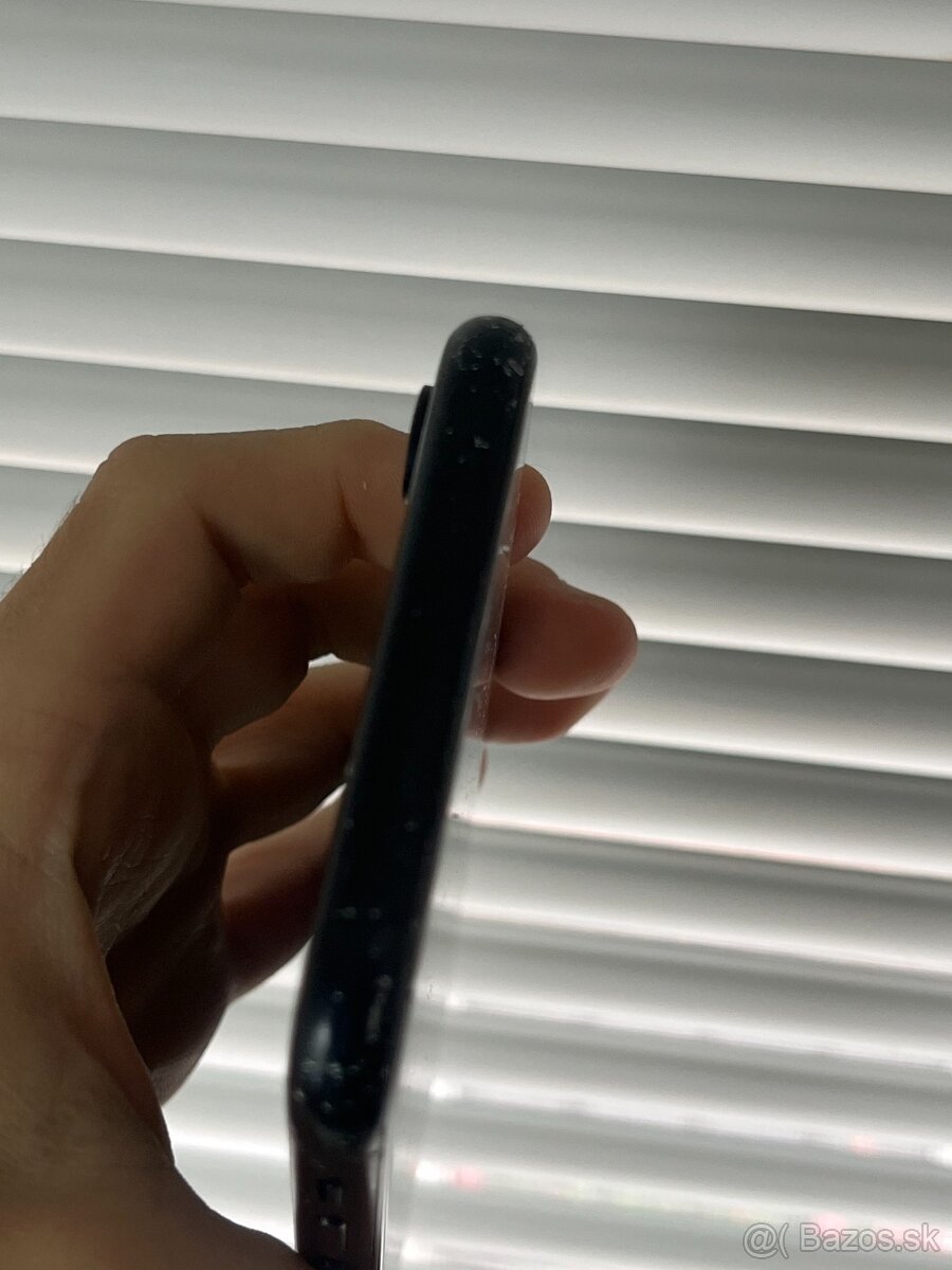 Predám iPhone XR 64GB – rozbitý - 5