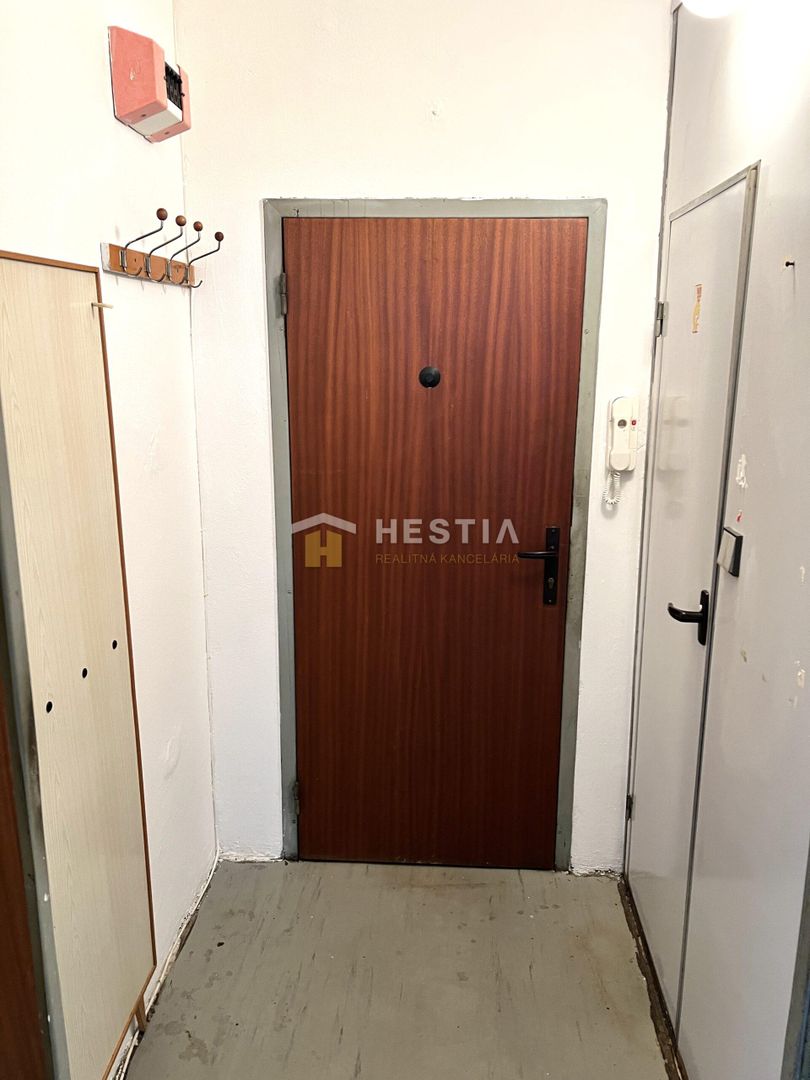 Na predaj 1-izbový byt, Senica- ideálny na rekonštrukciu / i - 5