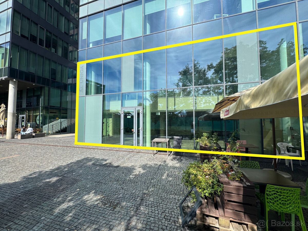 Prenájom prízemného obchodného priestoru 185 m² na prémiovej - 5