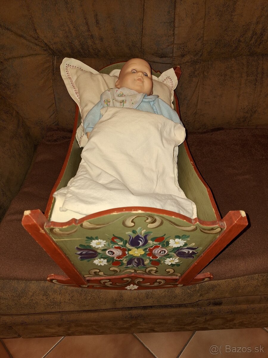 Stará maľovaná drevenná koliska - 5