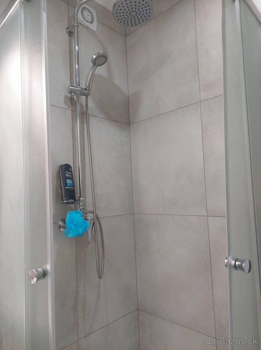 Na prenájom 1 izbový byt. Voľný od 1.12 2025. - 5