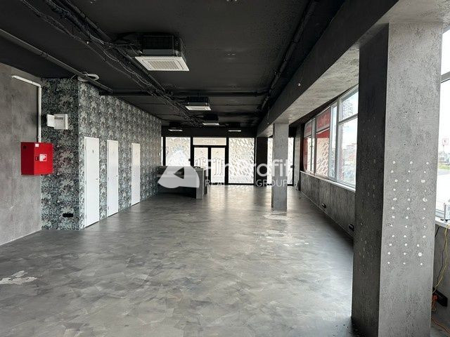 Na prenájom obchodný priestor v polyfunkčnom dome Mendelsohn - 5