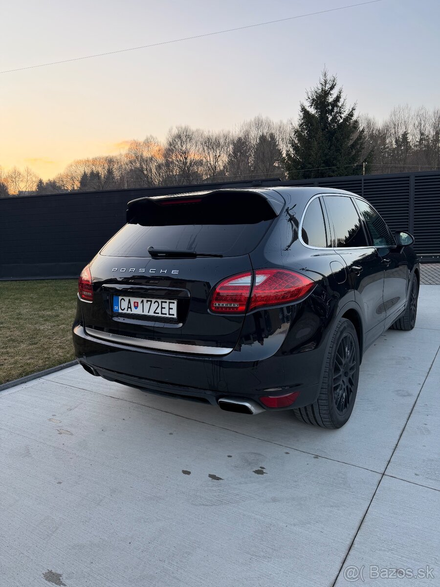 Porsche Cayenne - 5