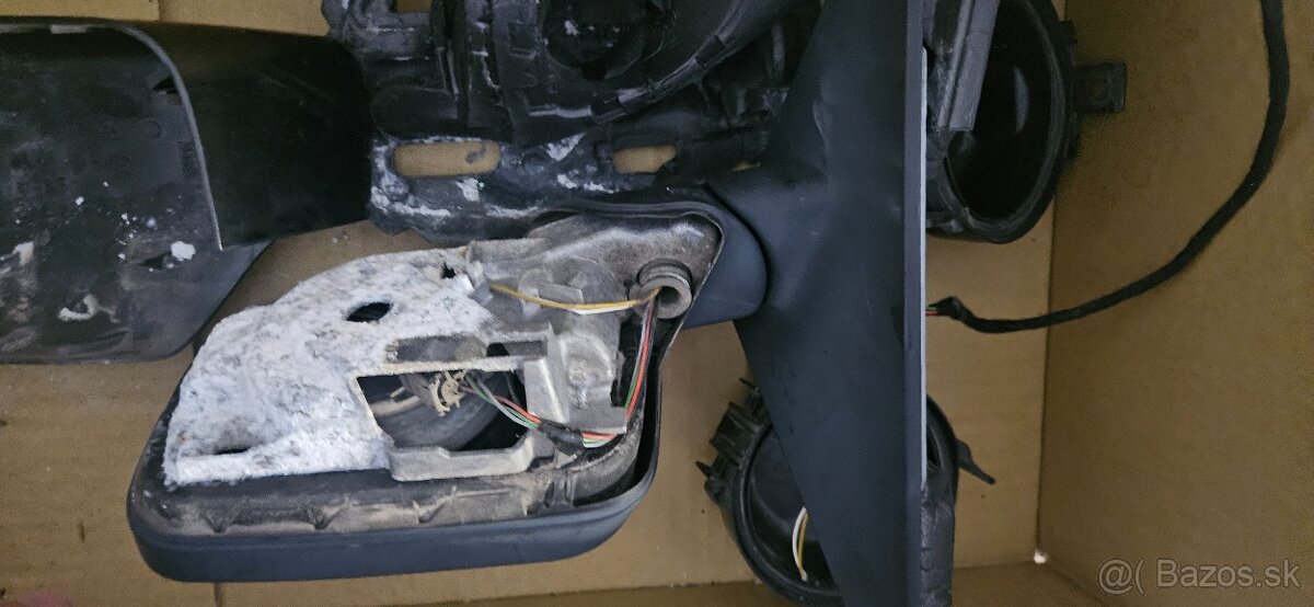 Xenonóve svetlá na BMW E46 320D + spätne zrkadlo šoférové - 5