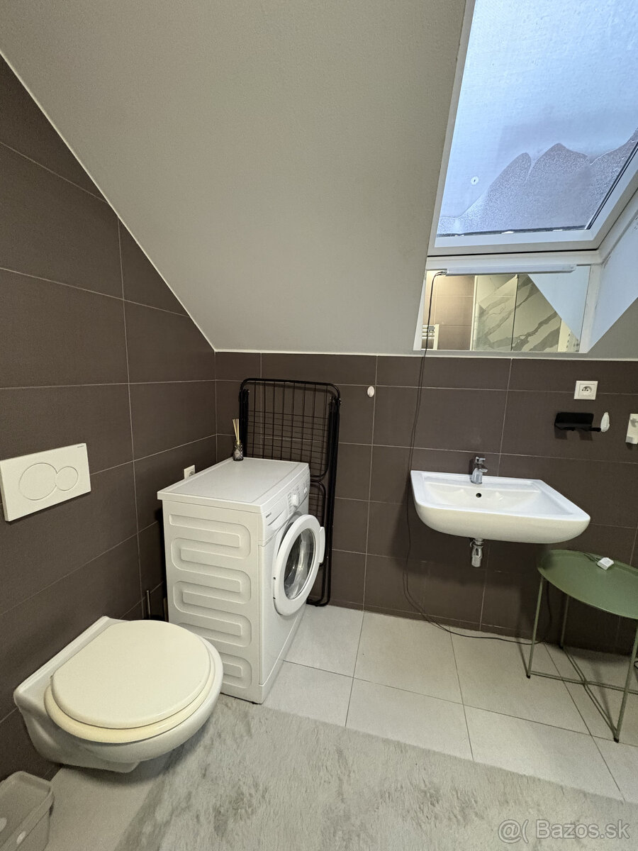 PRENÁJOM 1-izbového bytu v srdci Trnavy / Halenárska - 5