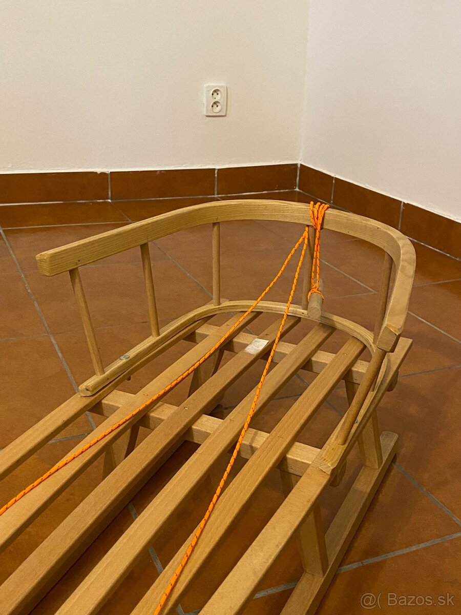 Drevené sánky s opierkou - 5