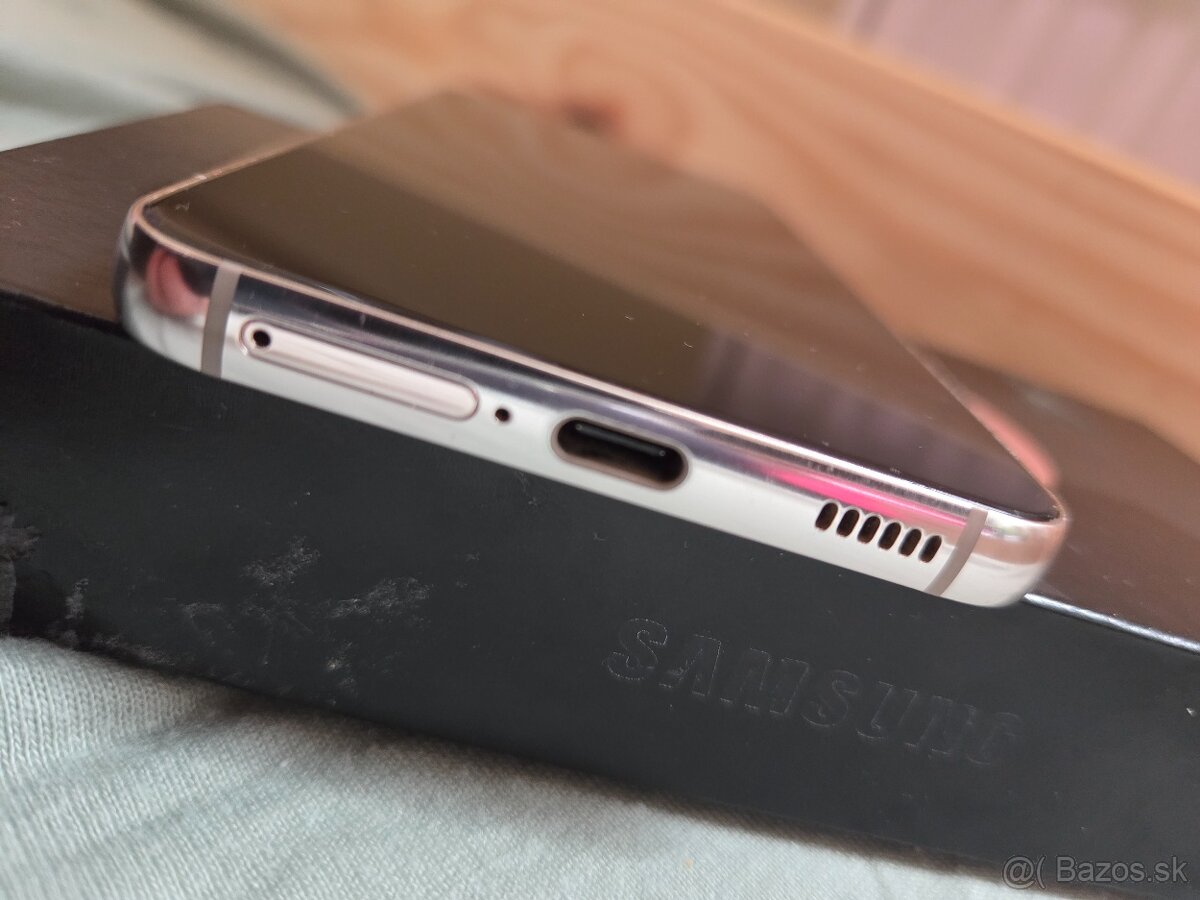 Samsung galaxy S22 - 5