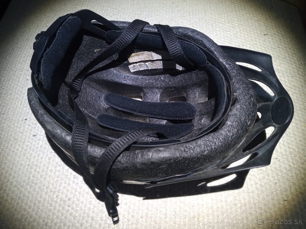 cierno-modro-siva cyklisticka prilba Longus - 5