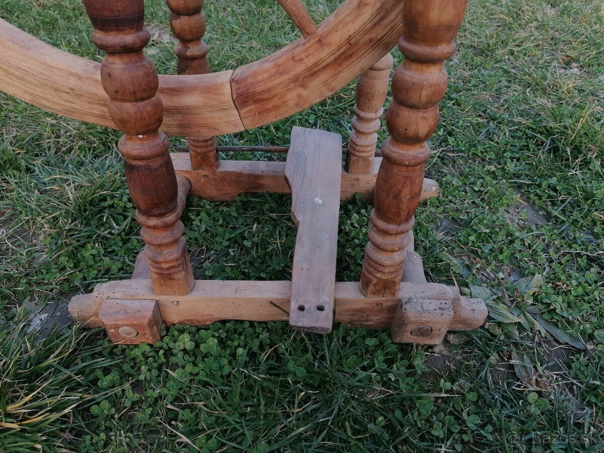 Predám starožitný kolovrátok - 5