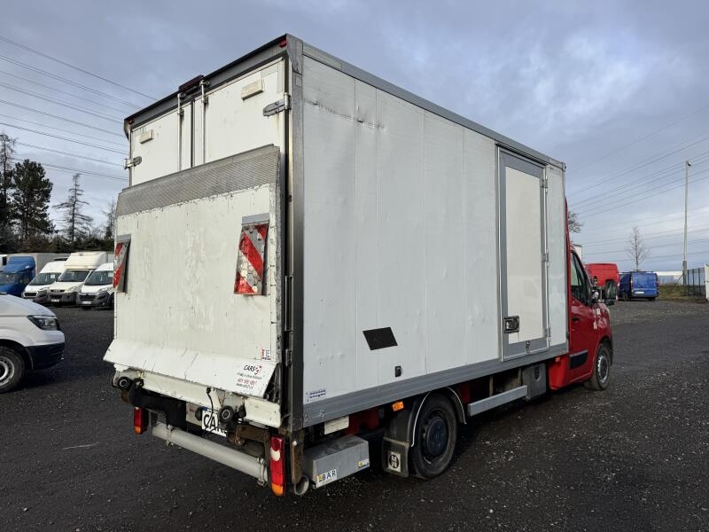 Prodám Renault Master 2.3DCi,120kw,8p,čelo,klima, - 5