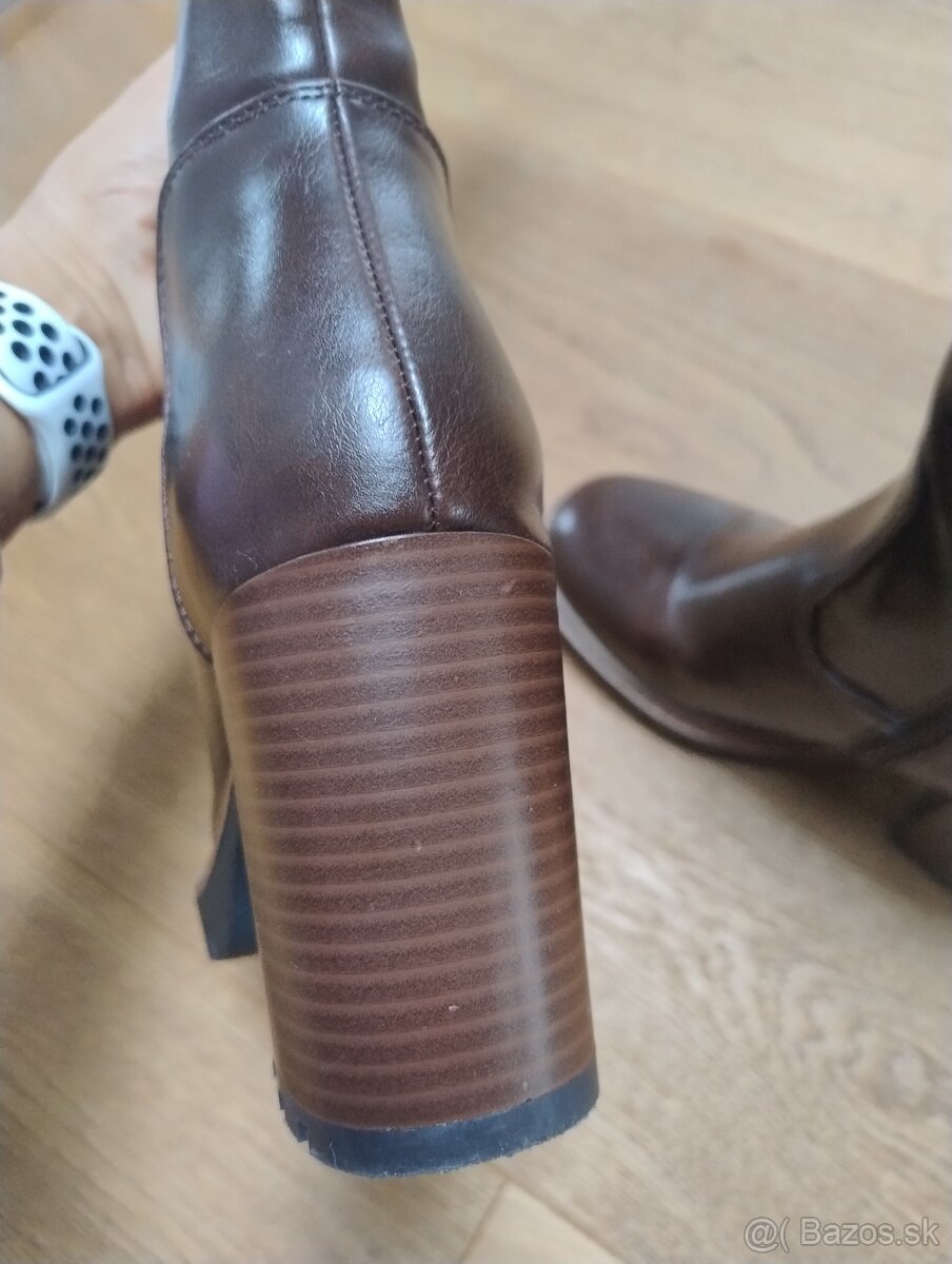 Hnedé čižmy velk.39 - 5