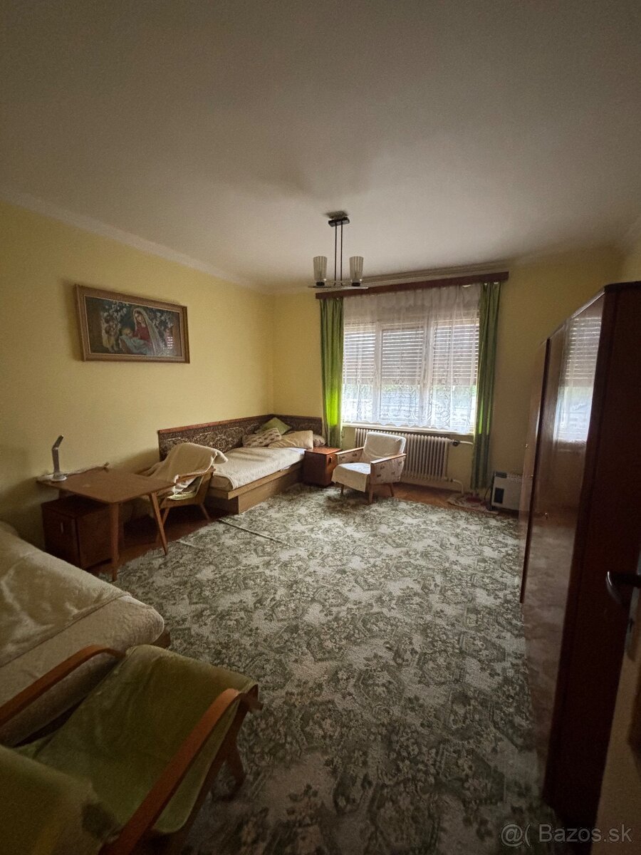 Predám 4 izbový dom v obci Ňárad - 5