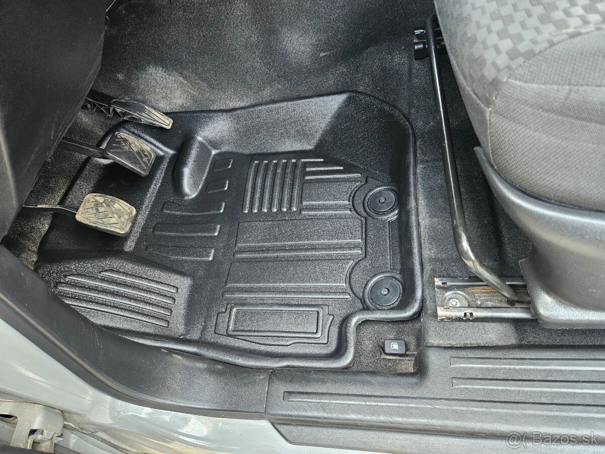 Suzuki Jimny - gumové koberce, vaničky - 5