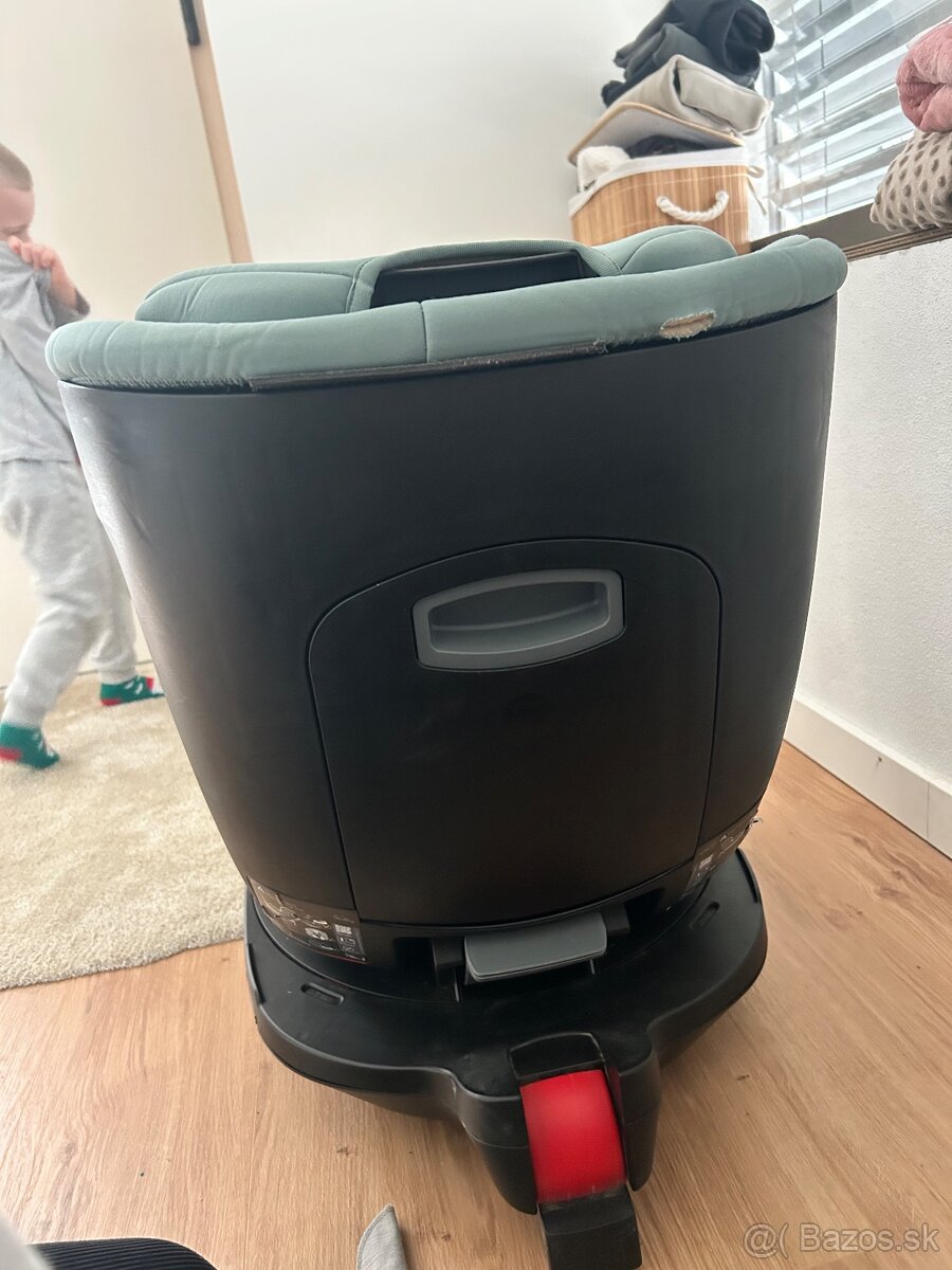Predam autosedacku britax romer dualfic - 5
