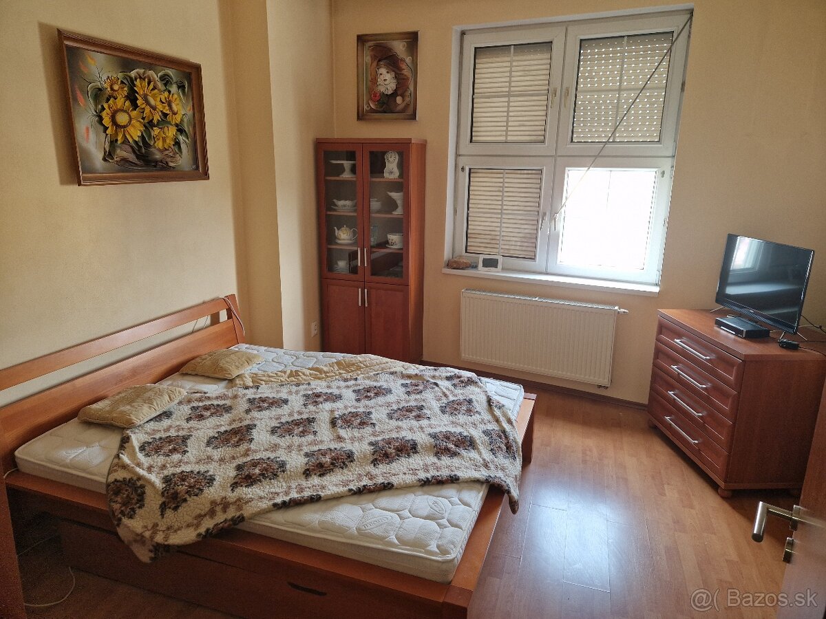 2 izbovy byt centrum Zvolen s parkovanim - 5