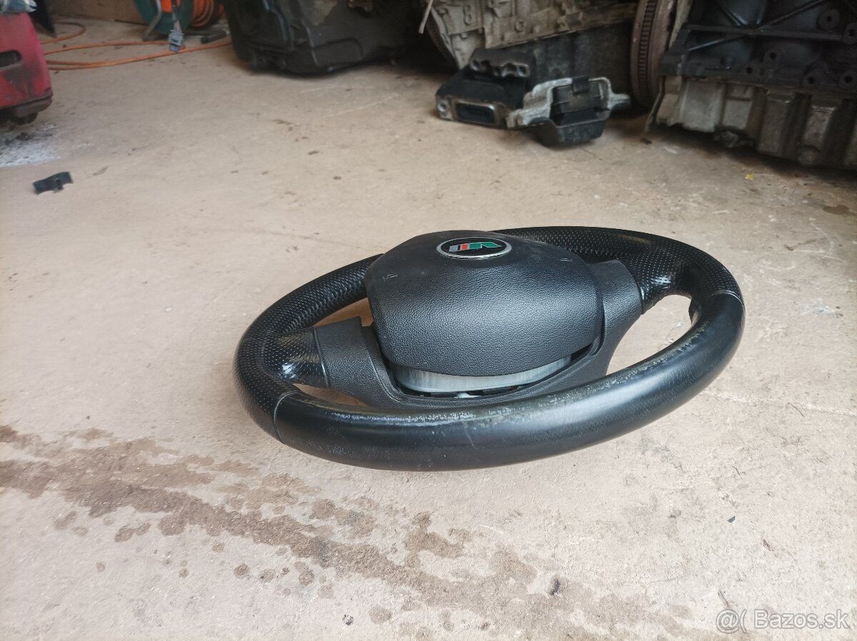 Škoda Octavia 2 RS volant - 5