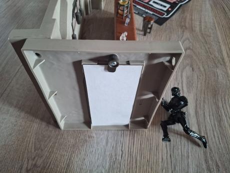 Sada Star Wars Mandalorian Hasbro Nevarro Cantina - 5