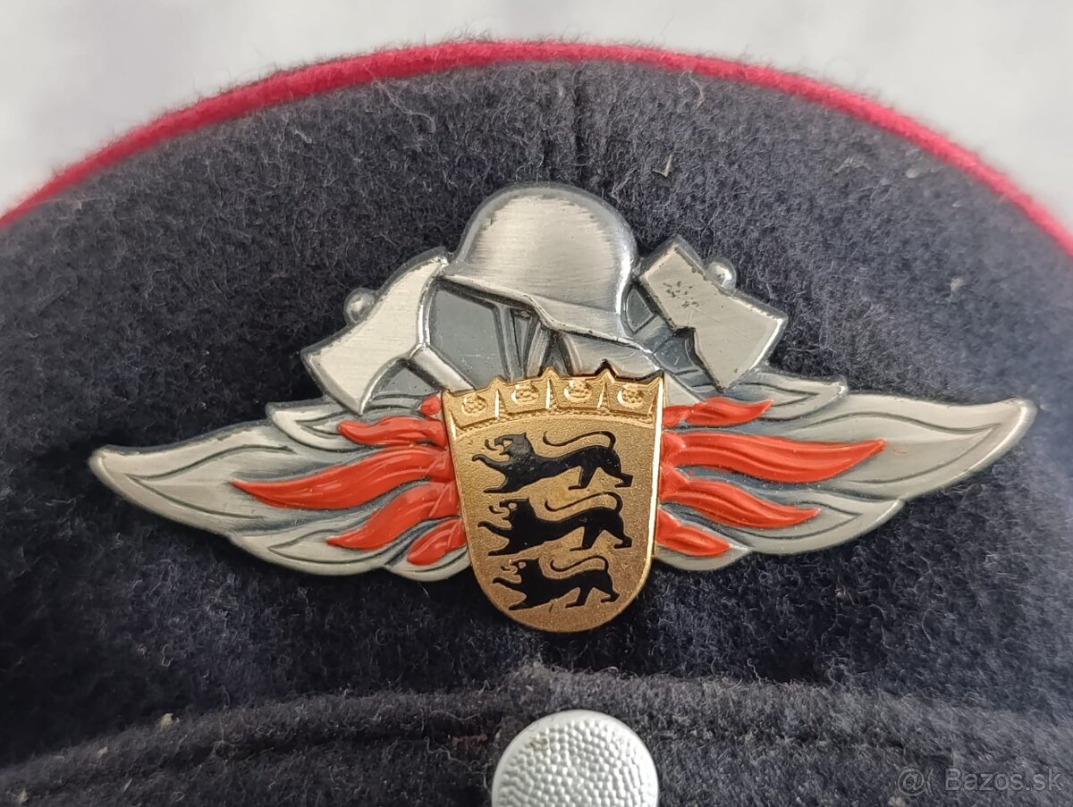 Stará německá hasičská čepice se znakem - 5