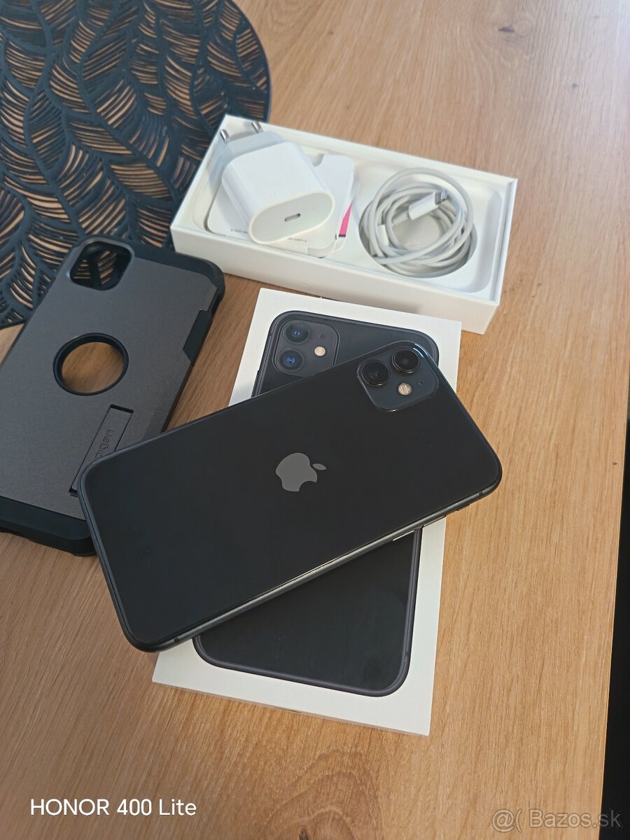 Apple 11 (128GB) - 5