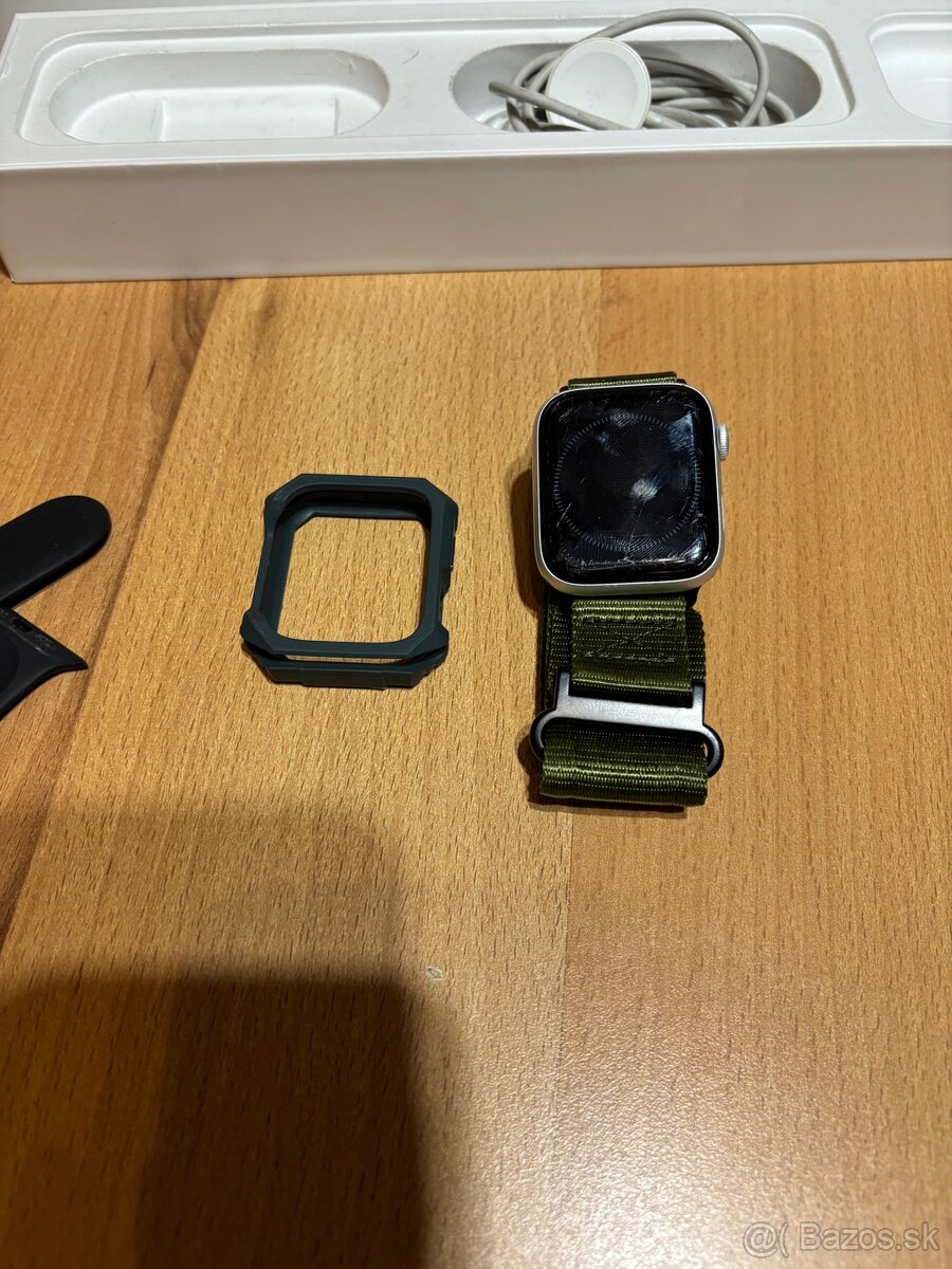 Apple Watch Series 4 – 44 mm, Silver (GPS) - 5