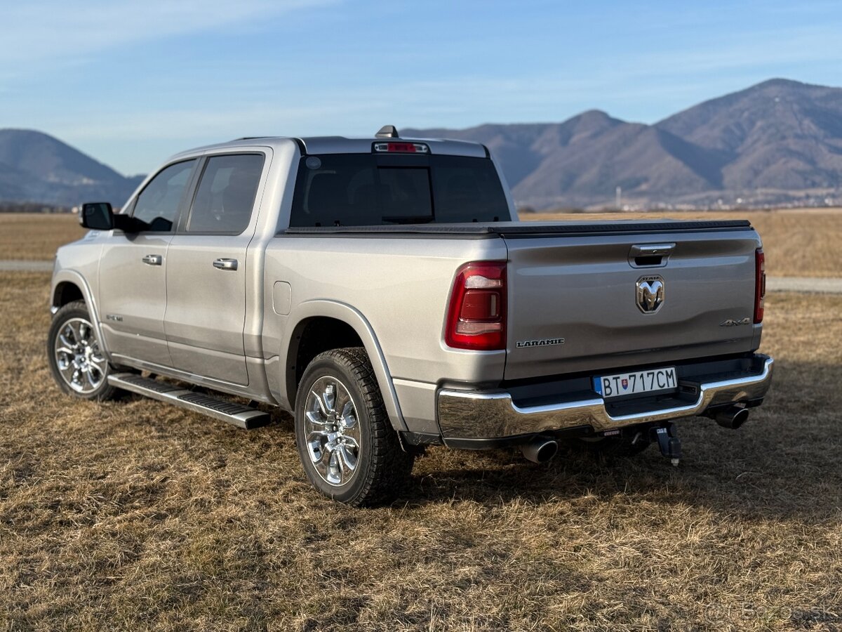 Dodge RAM 1500 V8 Laramie