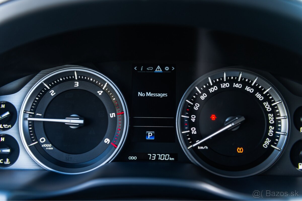 Toyota Land Cruiser 200
